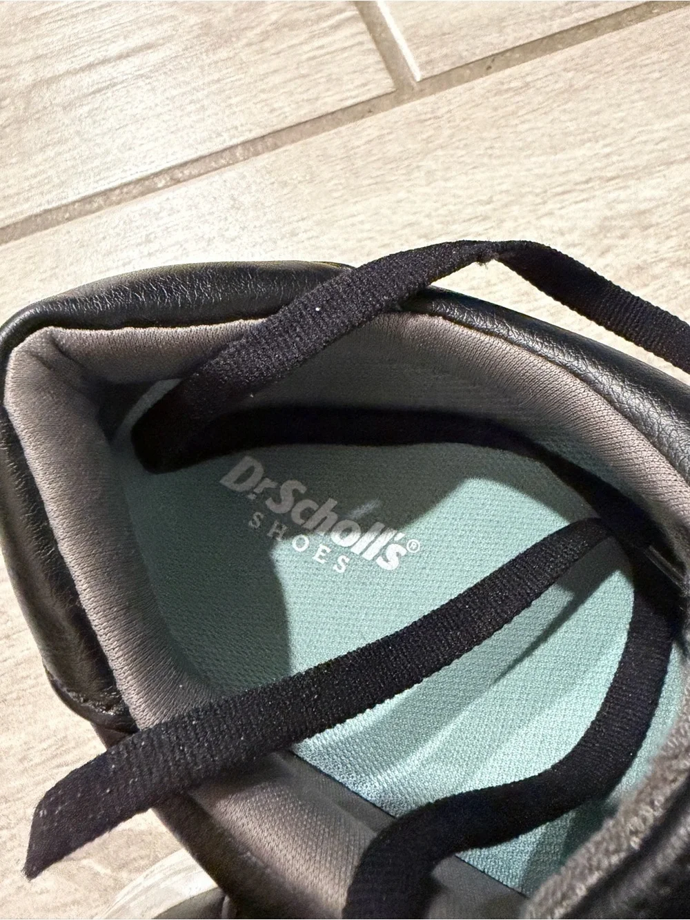Dr. Scholls classic black